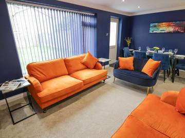 Log Cabin for 6 People in Stratford upon Avon, Heart of England, Photo 4