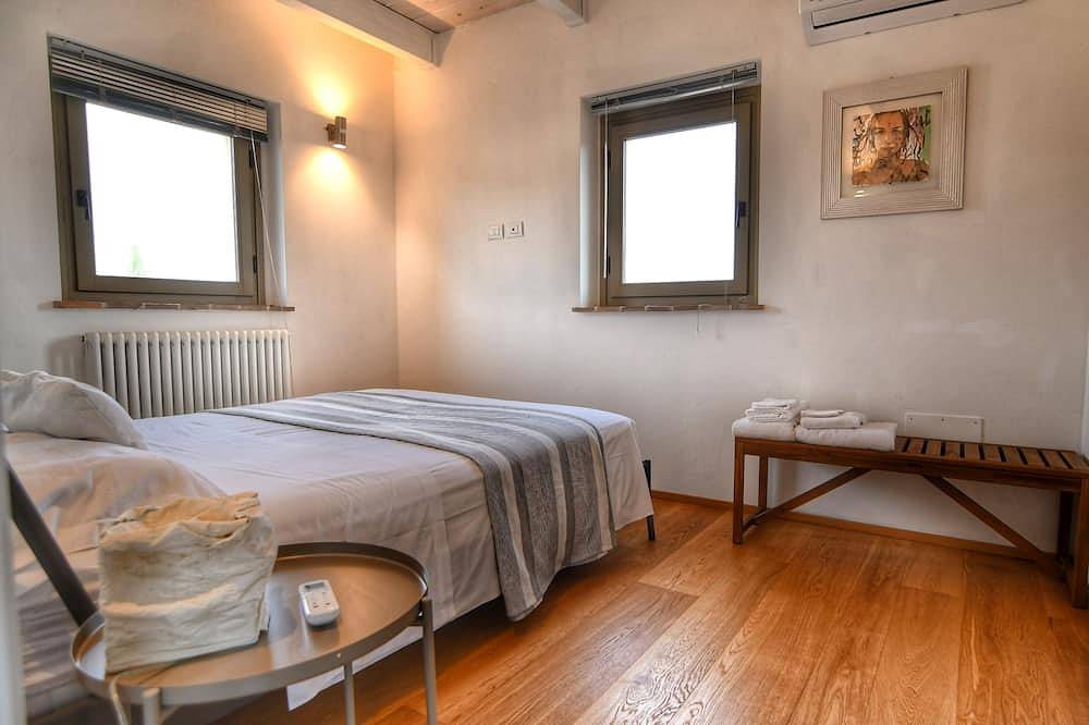 Exclusive farmhouse with heated swimming pool in Marsciano, Perugia Provinz