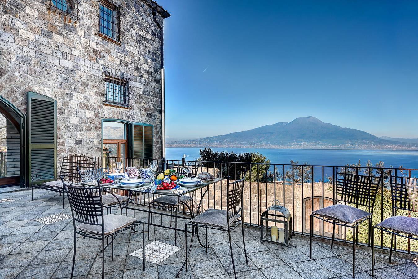 Villa für 12 Personen mit Balkon in Neapel Provinz
