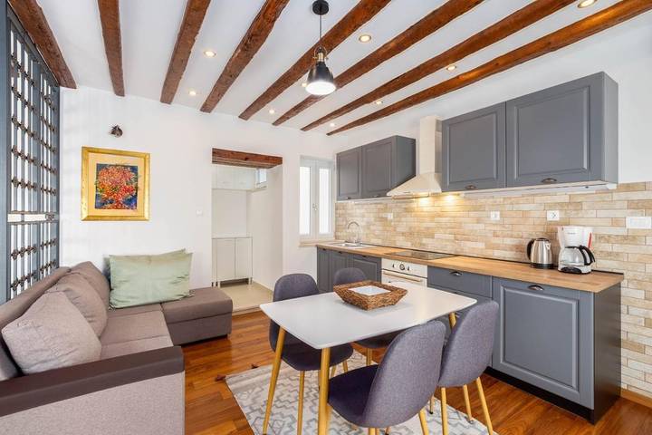 Ferienwohnung für 2 Personen in Trogir - 2