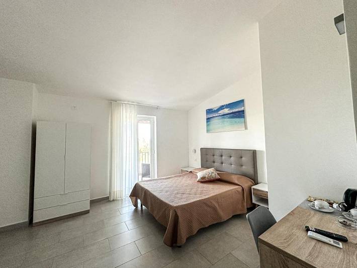 Chambre d’hôte pour 3 personnes, avec jardin ainsi que piscine et vue à Vieste - 2
