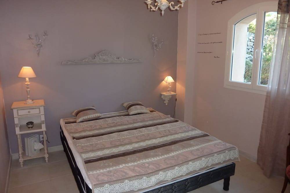Charming country house in Provence. Belvedere overlooking olive hill- Private pool in Callas, Draguignan region
