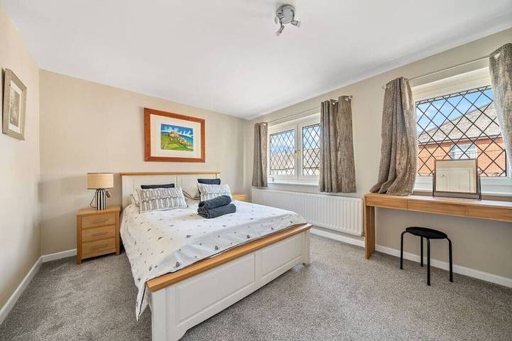Spacious and pet-friendly stay near New Forest in Totton and Eling, Hampshire