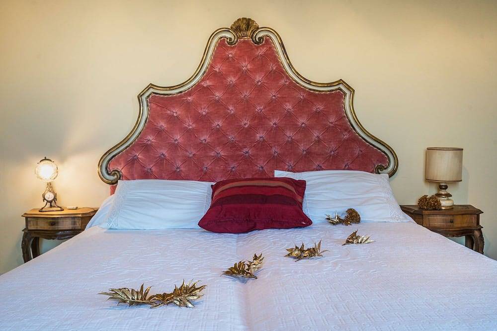 Beautiful villa with swimming pool and air conditioning, near Lucca in Altopascio, Lucca Provinz