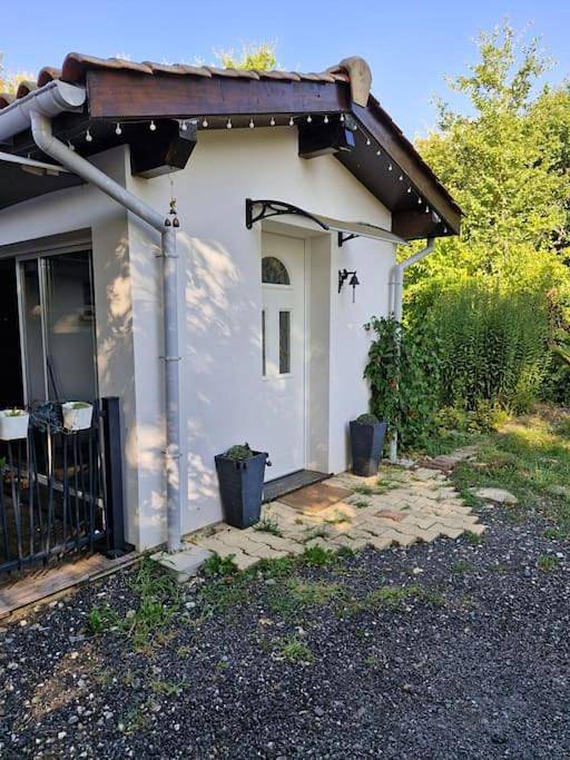 Location de vacances pour 4 personnes, avec vue et jardin dans Blésignac - 3