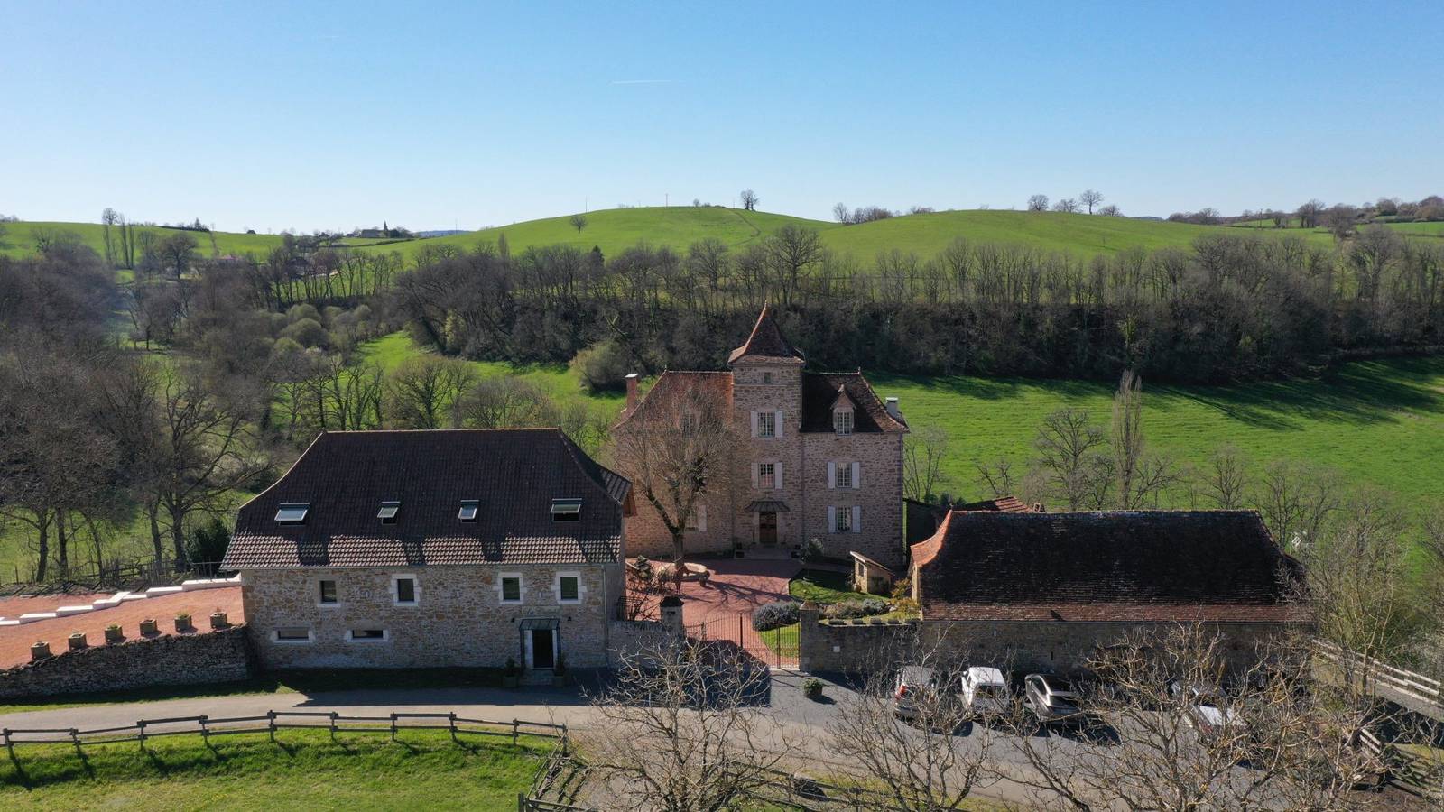 Chambres et table d'hôtes "Les granges de Murel" - Le rendez-vous de l'Amazone in Causse-et-Diège, Aveyron
