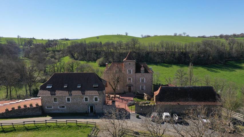Cottage pour 2 personnes, avec sauna ainsi que jacuzzi et jardin à Causse-et-Diège
