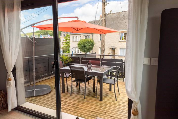 Gîte pour 5 personnes, avec jardin et terrasse à Port-en-Bessin-Huppain - 3
