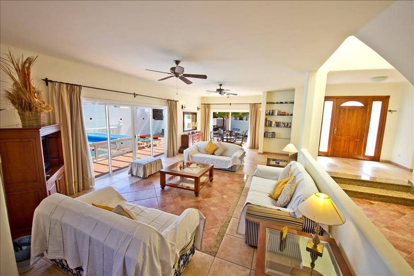 Great Costa Teguise Home | Villa Luz De La Fragata | 4 bedrooms | Private Pool | Central Location in Costa Teguise, Teguise