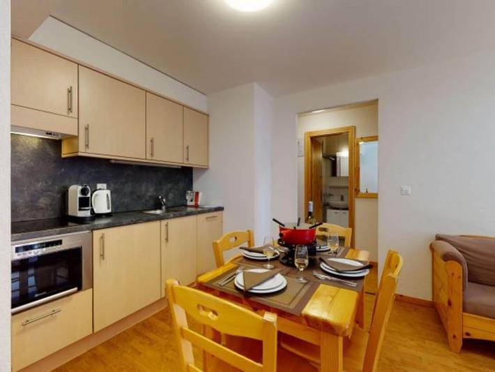 Ferienwohnung für 4 Personen, mit Balkon und Sauna in Nendaz