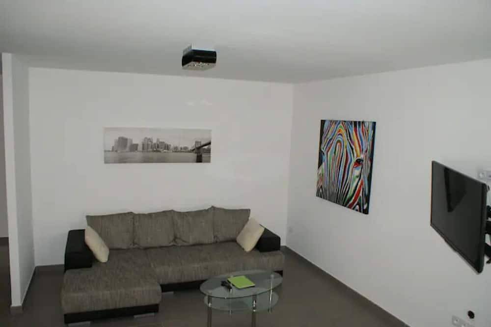 Ganze Wohnung, Apartment - Swimming Pool (T3) Ghisonaccia terrace - 6 pers in Ghisonaccia, Corte und Umgebung