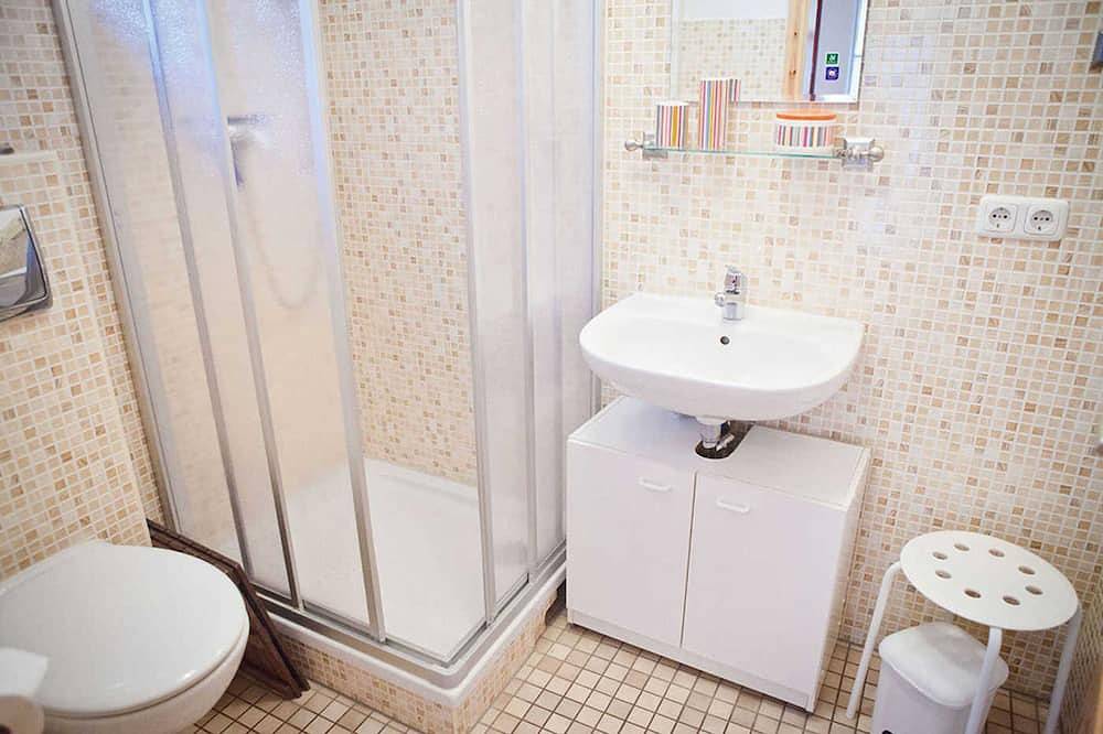 Ganze Wohnung, Ostwind 2 mit kl. Terrasse , Eg Langenstr. 41 - Gohr- Ferienwohnungen in Ozeaneum Stralsund, Stralsund