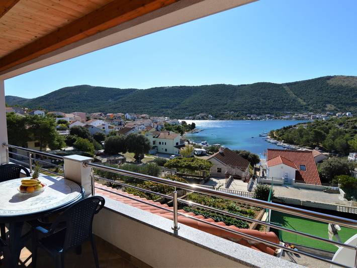 Apartamento de vacaciones para 6 personas, con balcón y jardín - 1