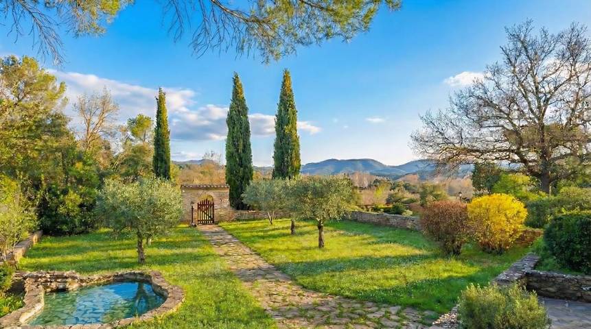 Maison de vacances pour 15 personnes, avec vue ainsi que jardin et piscine - 1