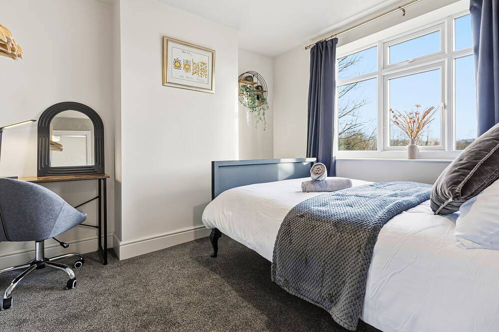 Spacious 4B home, great for families/contractors in Wigan, Greater Manchester