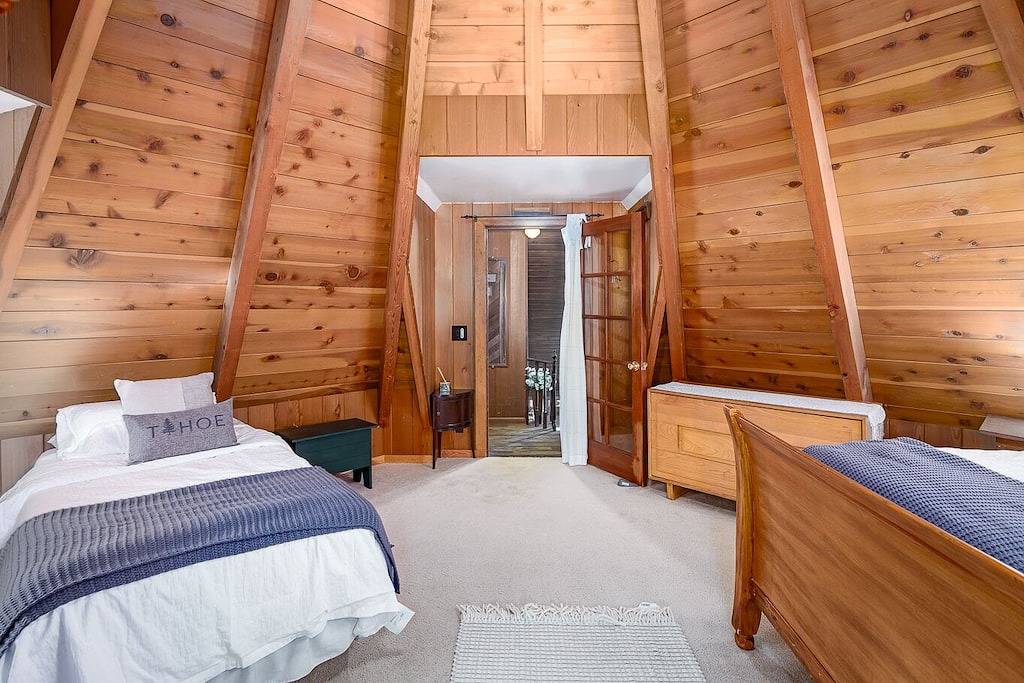 Log Cabin for 4 People in Kings Beach, Placer County