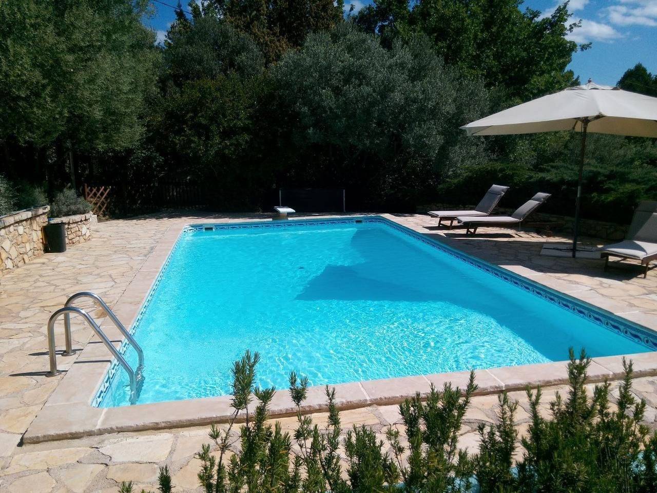 Mit privatem Pool in Cotignac in Cotignac, Región Brignoles