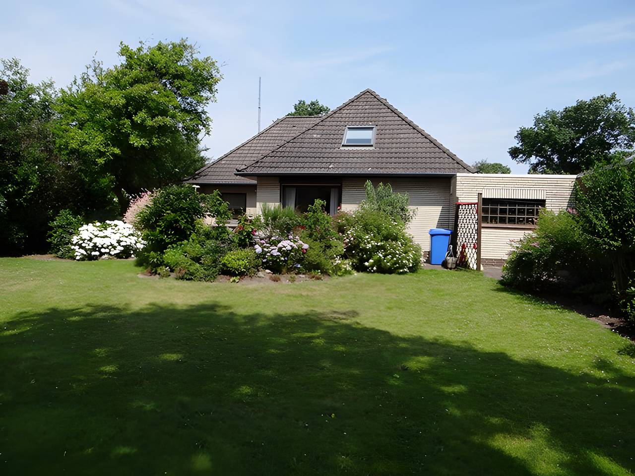 Ganze Wohnung, Ferienwohnung 'Ferienwohnung Rathjen' mit privater Terrasse, Gemeinschaftsgarten und Wlan in Sahlenburg, Cuxhaven