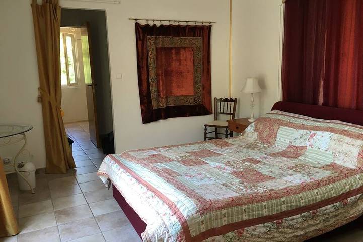 Location de vacances pour 8 personnes, avec jardin à Cailhau - 2