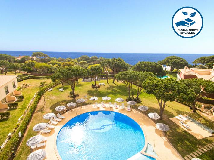 Casa de férias para 6 pessoas, com jardim e piscina infantil e ainda varanda em Praia da Oura