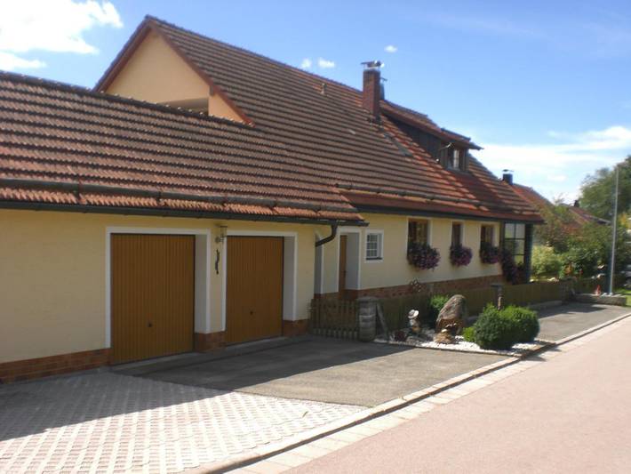 Ferienwohnung für 2 Personen, mit Balkon/Terrasse und Balkon sowie Garten in Waldmünchen - 2
