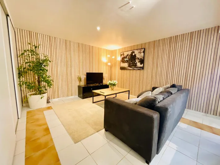 Apartamento de vacaciones para 3 personas, con jacuzzi además de piscina y jardín, Familias con niños - 1