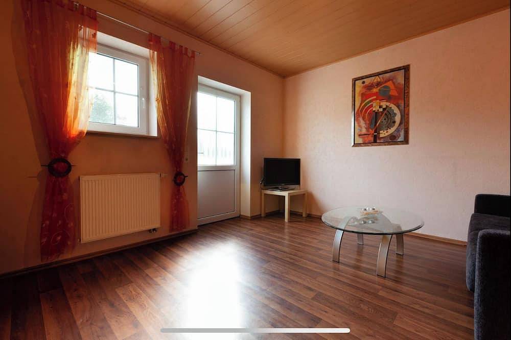 Ganze Wohnung, Ferienwohnung Am Steinernen Haus in Lohrheim, Lahn-Taunus