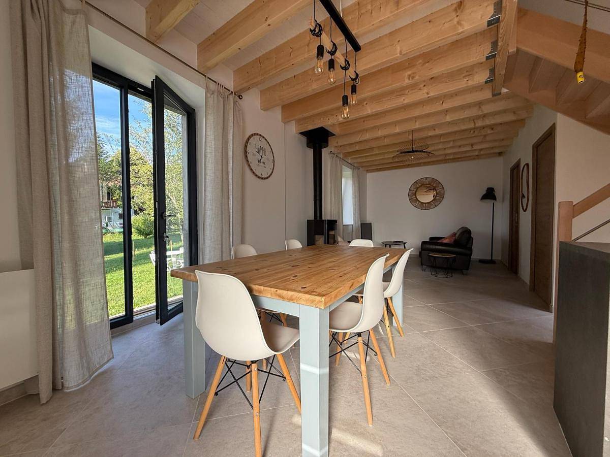 Two-Bedroom House in Saint-Maurice-Crillat, Jura Francais