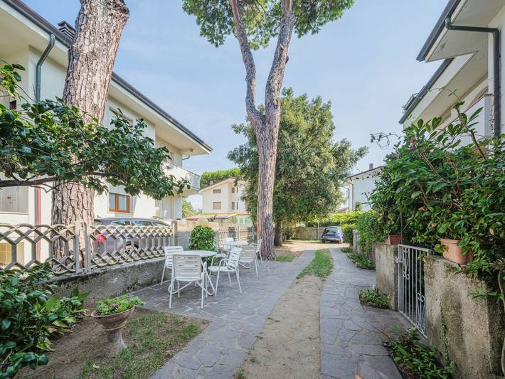 Ferienwohnung für 5 Personen, mit Balkon und Garten in Lido di Camaiore - 3