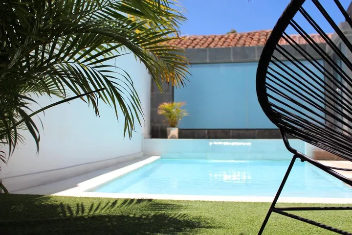 Villa für 4 Personen, mit Garten und Pool sowie Ausblick - 1
