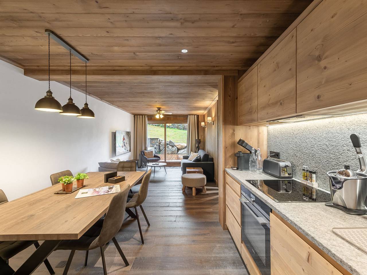 Appartement entier, Charmant appartement à Courchevel Le Praz, proche des pistes, 4 adultes | 1 enfant, services inclus in Courchevel 1300 (Le Praz), Saint-Bon-Tarentaise