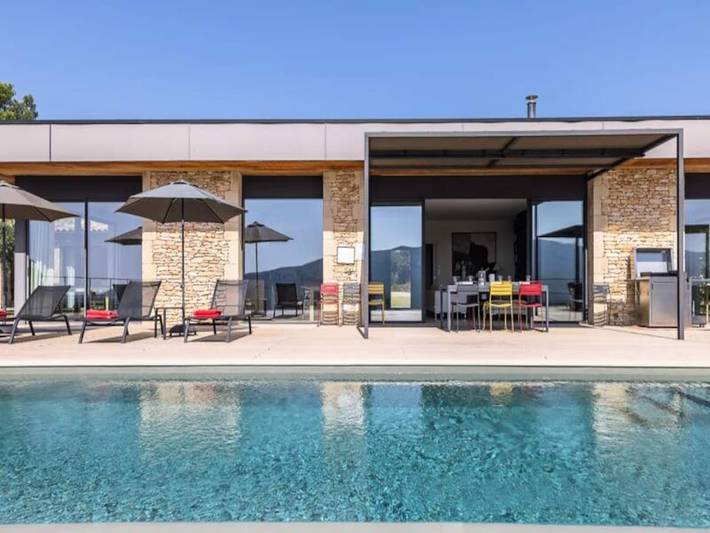 Gîte pour 6 personnes, avec piscine et jardin, adapté aux familles à Bonnieux - 2