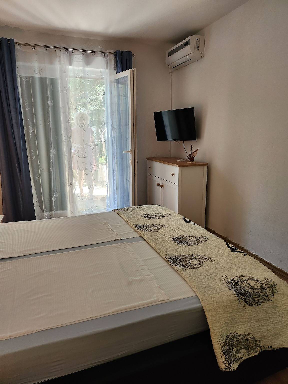 Apartments and Room Napoli in Bol, Brac