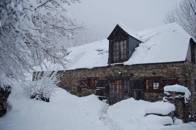 Location de vacances pour 10 personnes, avec terrasse, animaux acceptés à Vielle-Louron