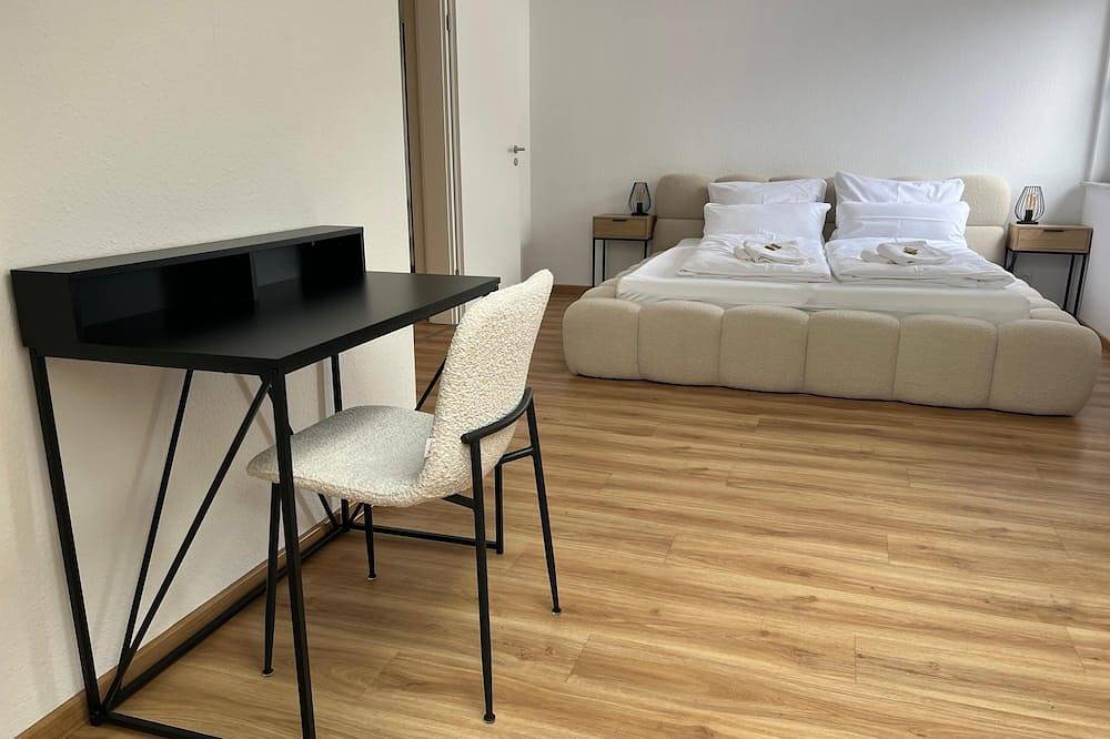 Ganze Wohnung, Mama-Apartments - 125qm Deluxe Apartment zum Wohlfühlen mit Balkon und Parkplatz in Fulda, Rhön-Hessen