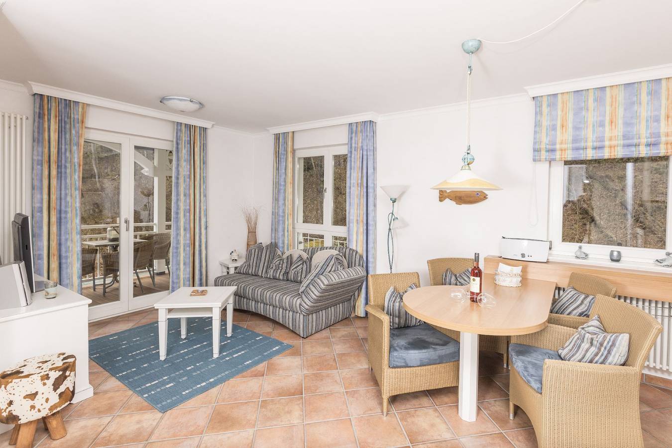 Villa Strandperle Nr. 17 - Exklusive Ferienwohnung, 49qm, Balkon mit Meerblick, 1 Schlafzimmer, max. 2 Personen in Ostseebad Binz, Binz