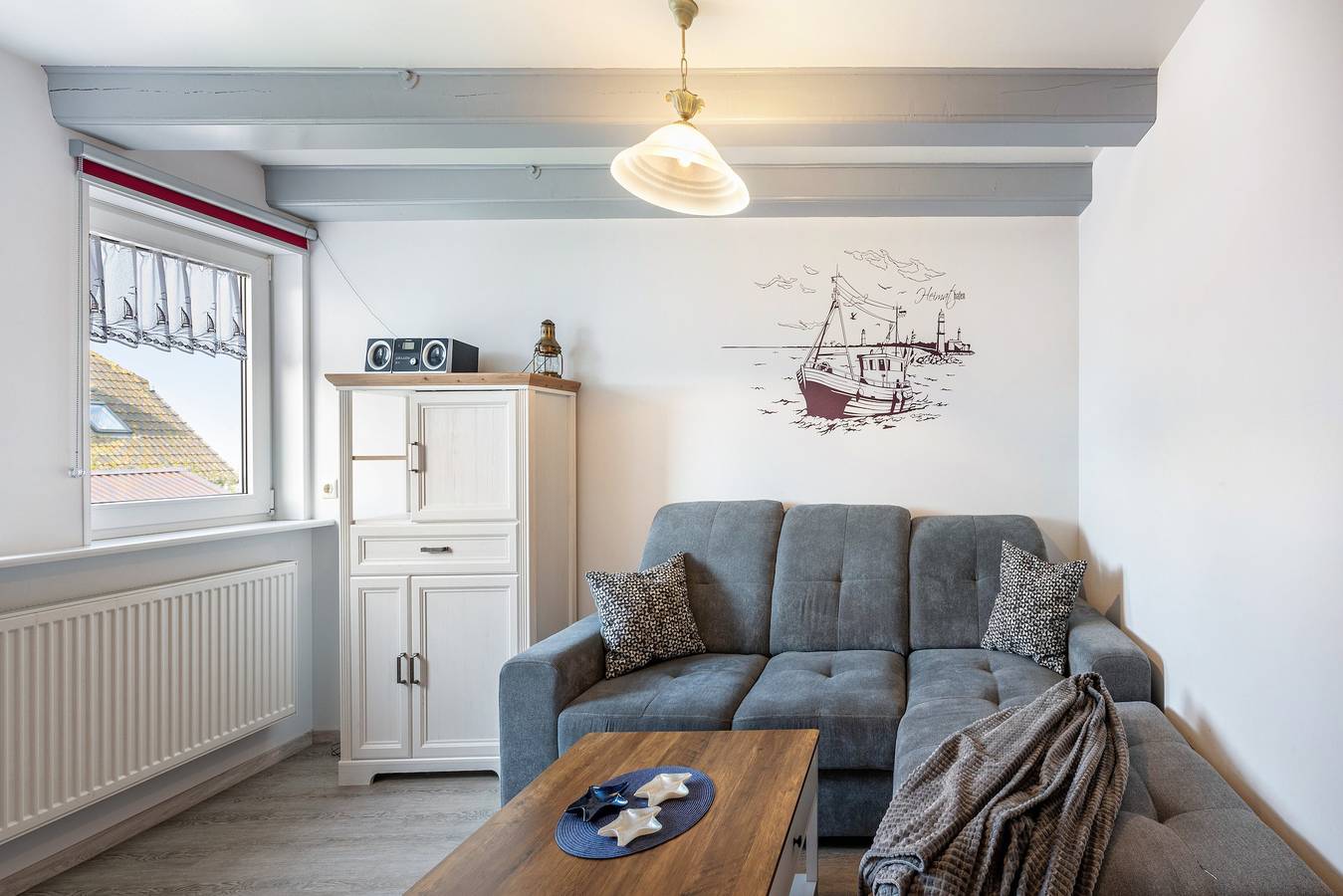Entire apartment, Apartment 'Ferienwohnung Amrum' with Sea View, Shared Terrace and Wi-Fi in Langeneß, Halligen