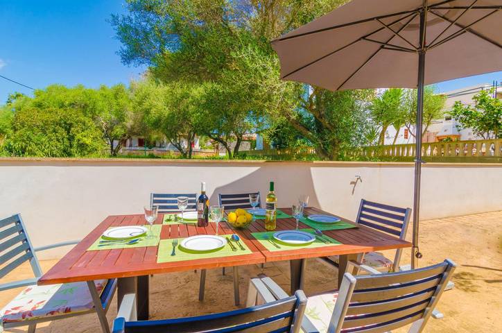 Luxus-Ferienhaus für 6 Personen, mit Terrasse in Es Trenc