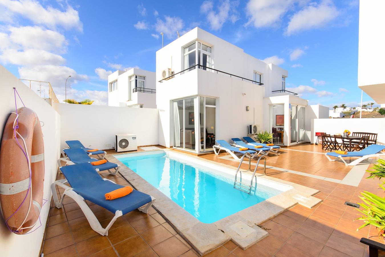 Villa voor 4 personen met balkon in Puerto del Carmen, Tías