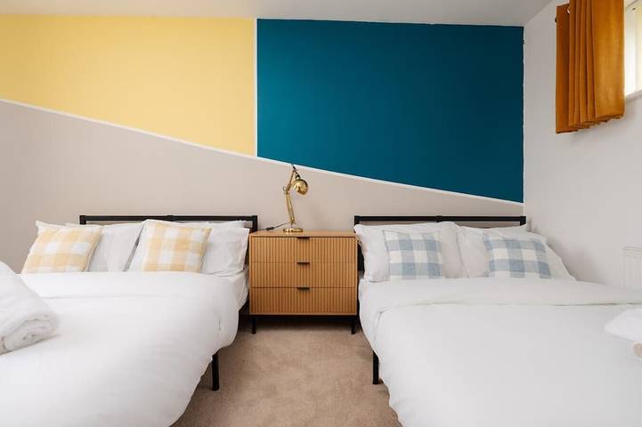 Spacious 4bd 3.5bt - Etihad Coop -Cinema PoolTable in Manchester, Greater Manchester