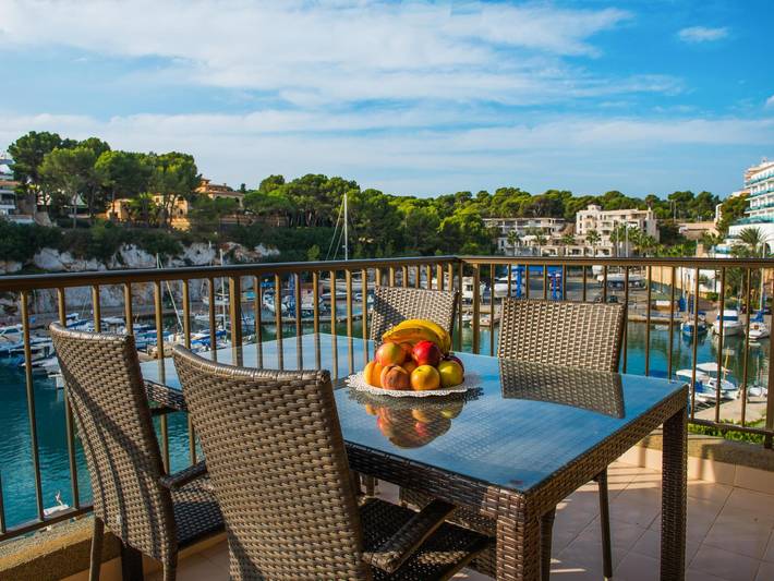 Apartamento para 5 personas, con terraza y vistas al mar en Porto Cristo