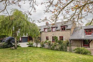 Cottage pour 15 personnes, avec jacuzzi ainsi que jardin et piscine à Le Tronchet