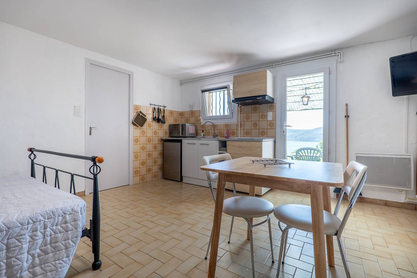Le point sublime in Sainte-Croix-du-Verdon: studio met panoramisch uitzicht op het meer, foto 9
