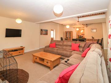 Cottage for 10 People in Purbeck Heritage Coast, South West England, Photo 4