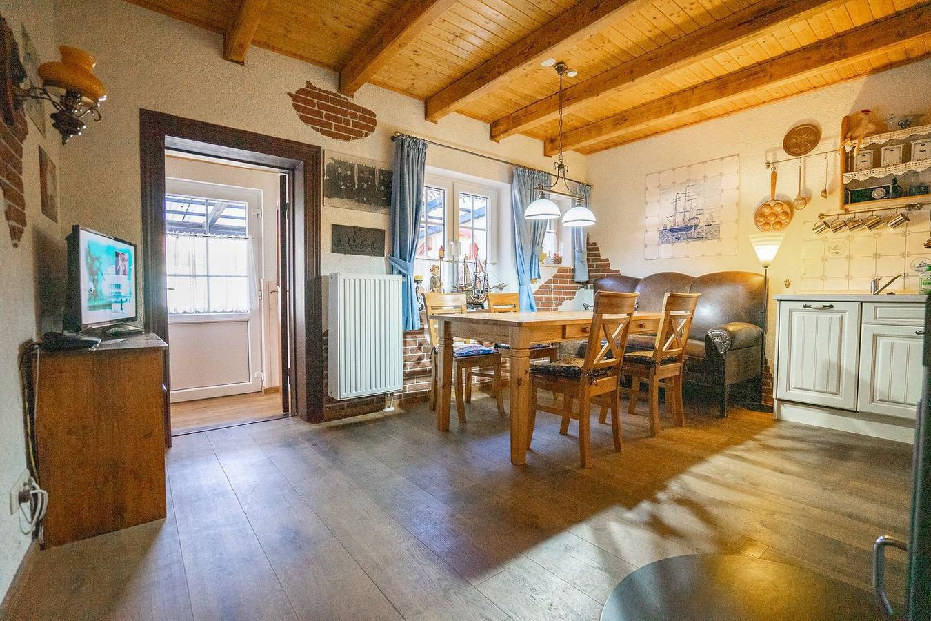 Ganze Wohnung, Ferienwohnung Godewind im Herzen von Büsum in Hafen Büsum, Büsum