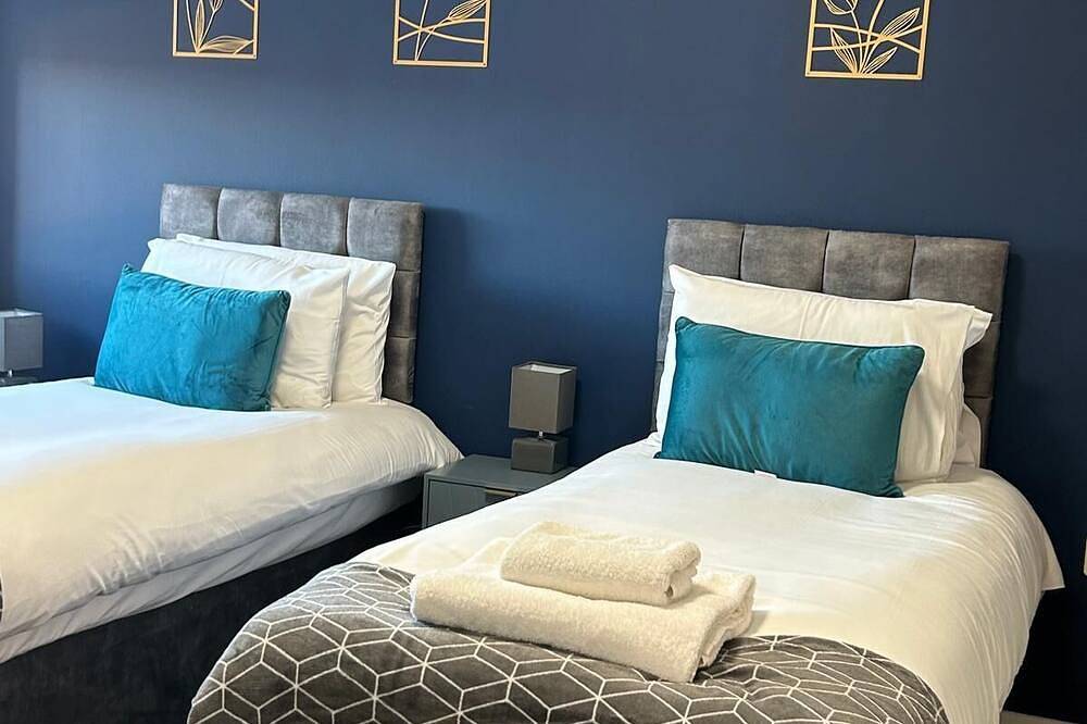Apartment for 5 People in Basingstoke, Hampshire
