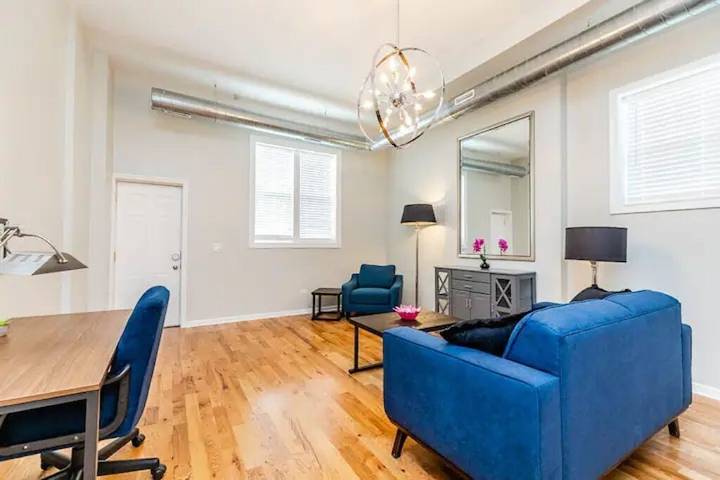 Apartment for 2 people in Chicago