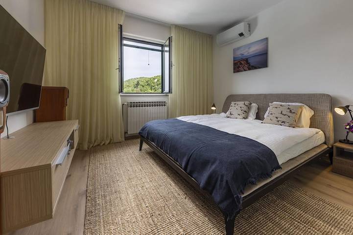 Villa für 12 Personen, mit Balkon und Garten in Split-Dalmatien - 3