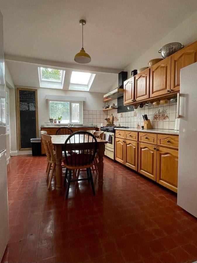 Six-Bedroom House in Salthill, Galway