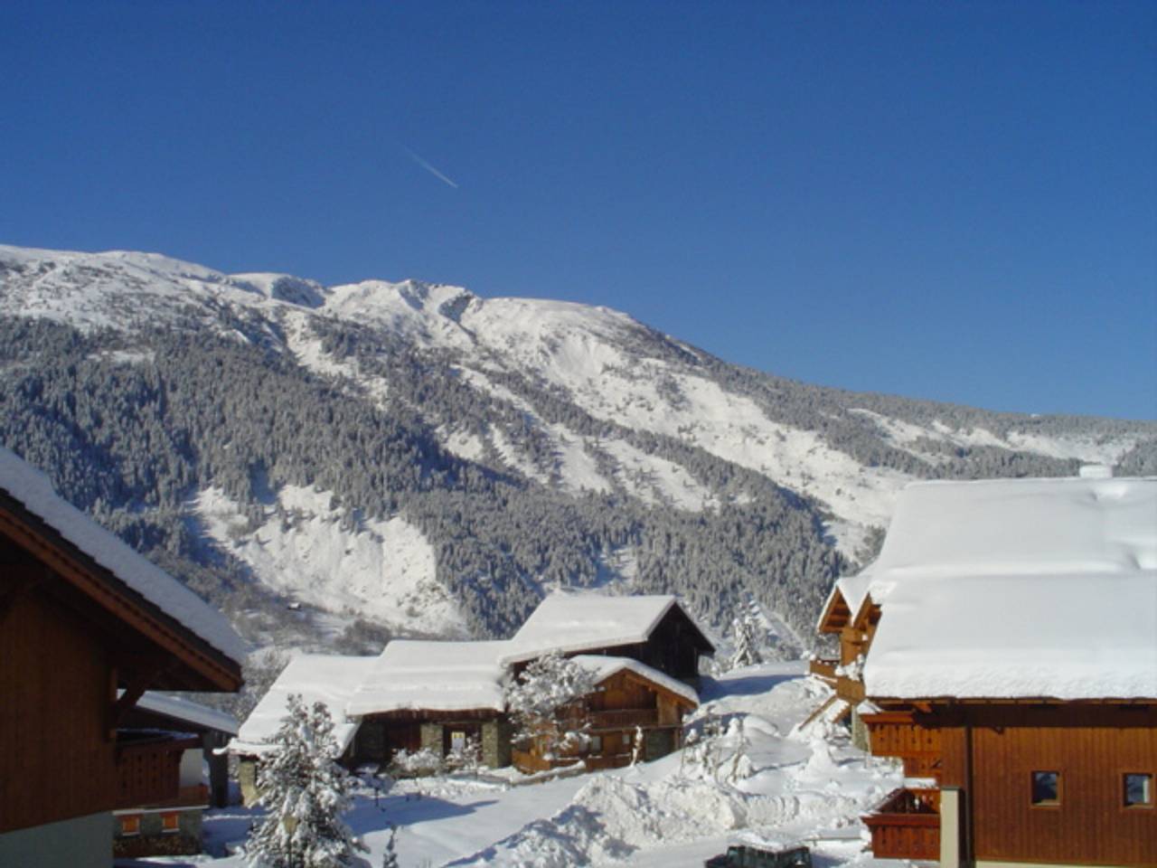 Entire apartment, Charming 3-room apartment for 4 in Méribel Village, close to slopes in Meribel Village, Courchevel
